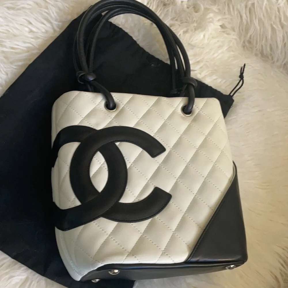 Chanel Ligne Cambon Tote - Picture 10 of 17